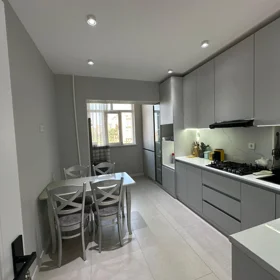 In Baku 65.0 m² apartment is for sale - Image 3