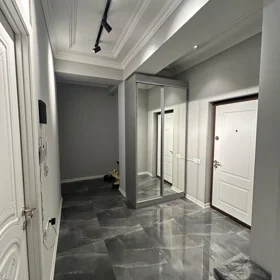 In Baku 100.0 m² apartment is for sale - Image 4