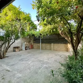 In Baku 90.0 m² house with 4.0 rooms is for sale - Image 4