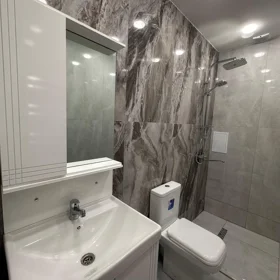 In Baku 80.0 m² apartment is for rent - Image 7