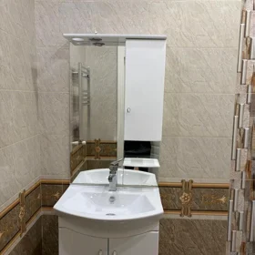 In Baku 65.0 m² apartment is for rent - Image 6