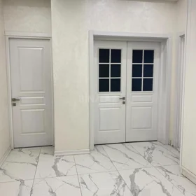 In Baku 135.0 m² apartment is for sale - Image 7