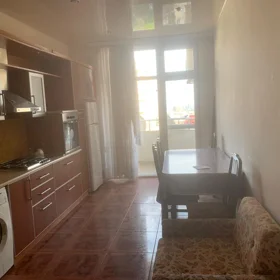 In Baku 135.0 m² apartment is for rent - Image 2