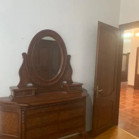 In Baku 135.0 m² apartment is for rent - Image 7