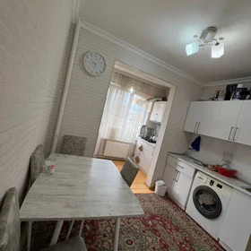 In Baku 65.0 m² apartment is for sale - Image 4