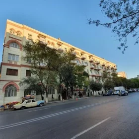 In Baku 75.0 m² apartment is for rent - Image 2