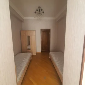 In Baku 75.0 m² apartment is for rent - Image 6