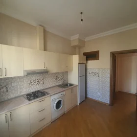 In Baku 75.0 m² apartment is for rent - Image 8