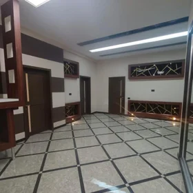 In Baku 170.0 m² apartment is for sale - Image 4