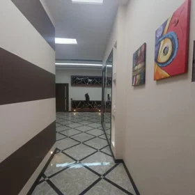 In Baku 170.0 m² apartment is for sale - Image 8
