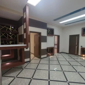 In Baku 170.0 m² apartment is for sale - Image 10