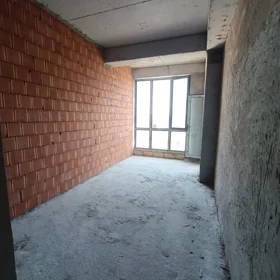 In Baku 178.0 m² apartment is for sale - Image 3