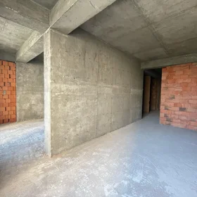 In Baku 178.0 m² apartment is for sale - Image 4