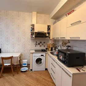 In Baku 70.0 m² apartment is for rent - Image 8