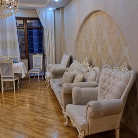 In Baku 135.0 m² apartment is for rent - Image 3