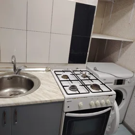 In Baku 55.0 m² house with 2.0 rooms is for rent - Image 9