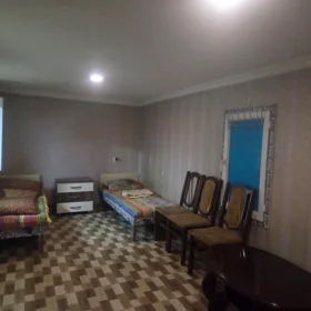 In Baku 41.0 m² house with 2.0 rooms is for rent - Image 3