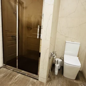 In Baku 70.0 m² apartment is for rent - Image 2