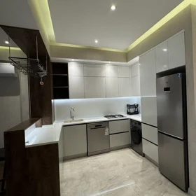 In Baku 130.0 m² apartment is for rent - Image 3