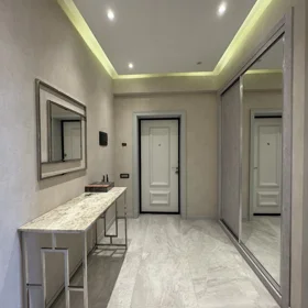 In Baku 130.0 m² apartment is for rent - Image 5