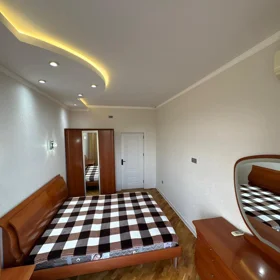 In Baku 75.0 m² apartment is for rent - Image 7
