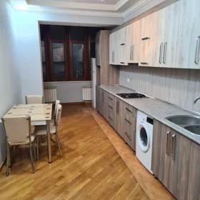 In Baku 90.0 m² apartment is for rent - Image 3