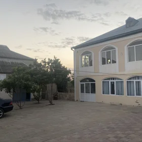 In nan 225.0 m² house with 7.0 rooms is for sale - Image 3