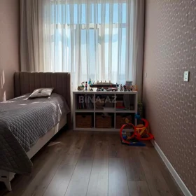 In Baku 98.0 m² apartment is for rent - Image 5