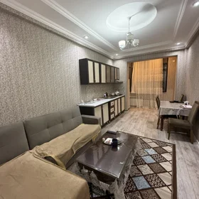 In Binəqədi rayonu 65.0 m² apartment is for sale - Image 3