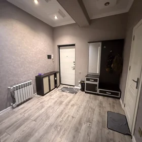 In Binəqədi rayonu 65.0 m² apartment is for sale - Image 5