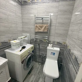 In Binəqədi rayonu 65.0 m² apartment is for sale - Image 7