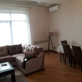In Baku 110.0 m² apartment is for rent - Image 3