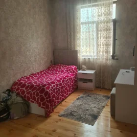 In nan 160.0 m² house with 4.0 rooms is for rent - Image 9