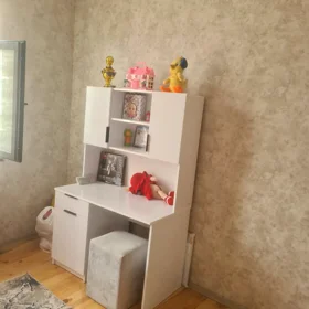 In nan 160.0 m² house with 4.0 rooms is for rent - Image 10