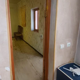 In Baku 60.0 m² house with 3.0 rooms is for rent - Image 10