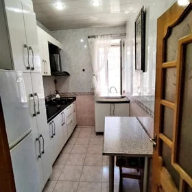 In Baku 80.0 m² apartment is for rent - Image 6