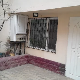 In Baku 420.0 m² house with 6.0 rooms is for sale - Image 4
