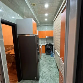 In Baku 70.0 m² apartment is for rent - Image 2