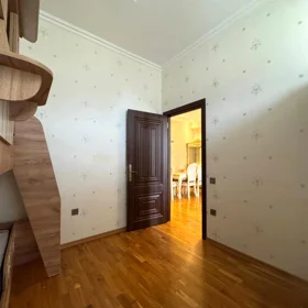 In Baku 90.0 m² apartment is for rent - Image 7