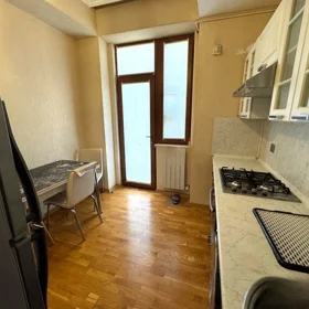 In Baku 90.0 m² apartment is for rent - Image 9