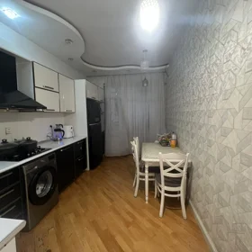 In Baku 92.0 m² apartment is for rent - Image 10