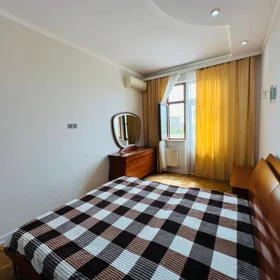 In Baku 75.0 m² apartment is for rent - Image 6