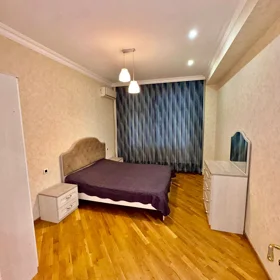 In Baku 121.0 m² apartment is for rent - Image 2