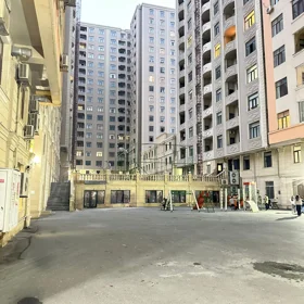 In Baku 121.0 m² apartment is for rent - Image 10