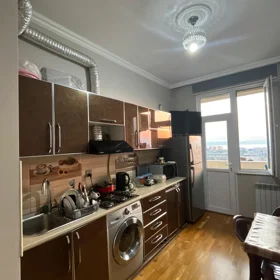 In Baku nan m² apartment is for sale - Image 9