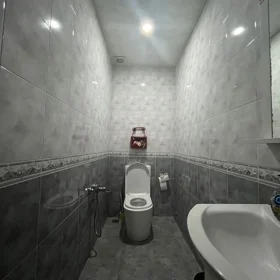 In Baku 170.0 m² apartment is for rent - Image 4