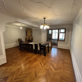 In Baku 90.0 m² apartment is for rent - Image 2