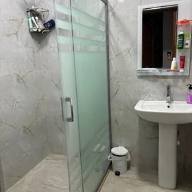 In Baku 80.0 m² apartment is for rent - Image 2