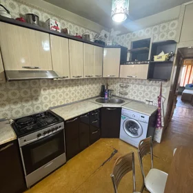 In Baku 100.0 m² apartment is for rent - Image 9