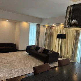 In Baku 193.0 m² apartment is for rent - Image 6
